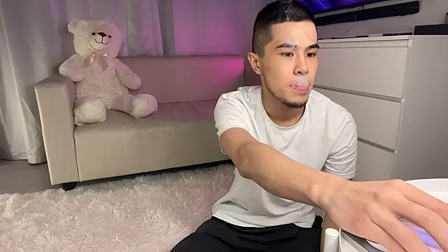 Snapshot of Dylan_mercy chatting on March 2025 03:28:01 PM Dylan mercy online show from March 2025 03:28:01 PM