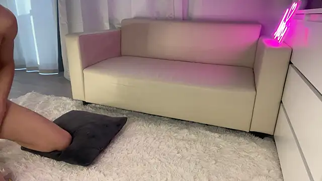 Snapshot of Dylan_mercy chatting on February 2025 12:15:02 PM Dylan mercy online show from February 2025 12:15:02 PM