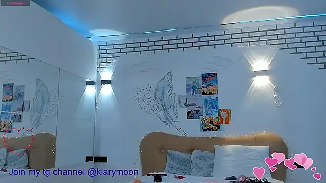 cute stefania online show from February 2025 12:25:02 PM