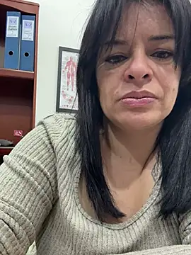 NATHALIA-28  online show from May 2026 01:11:02 PM