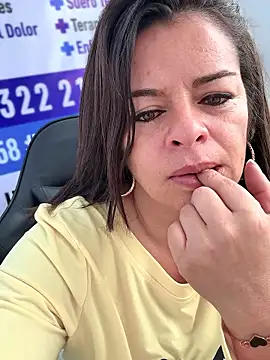 NATHALIA-28  online show from January 2026 01:07:01 PM