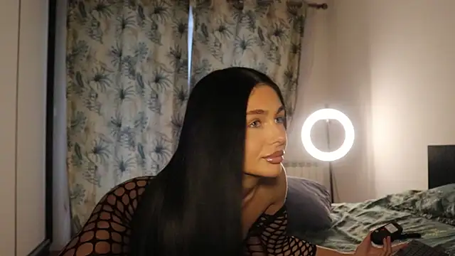 IvyKaelani online show from January 2026 11:37:02 AM