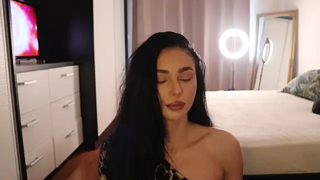 IvyKaelani online show from March 2026 12:37:02 PM