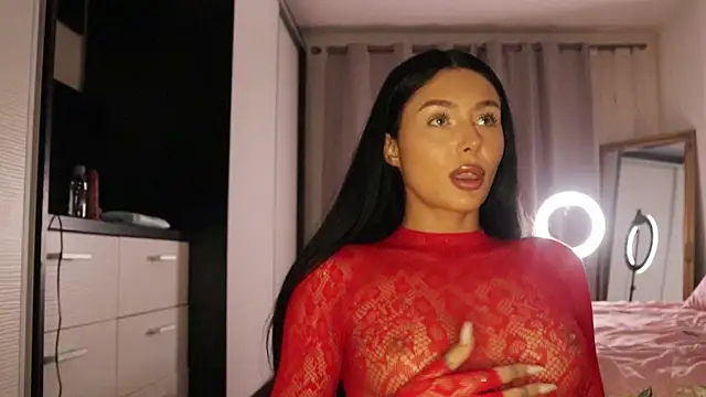 IvyKaelani online show from April 2026 05:41:02 PM