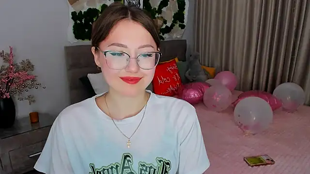 SereneFlame online show from February 2025 07:06:02 PM