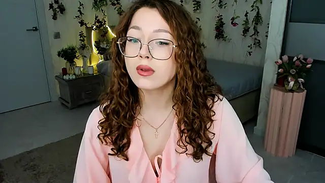 SereneFlame online show from April 2026 07:22:02 PM