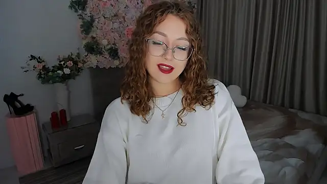 SereneFlame online show from September 2025 04:07:02 PM