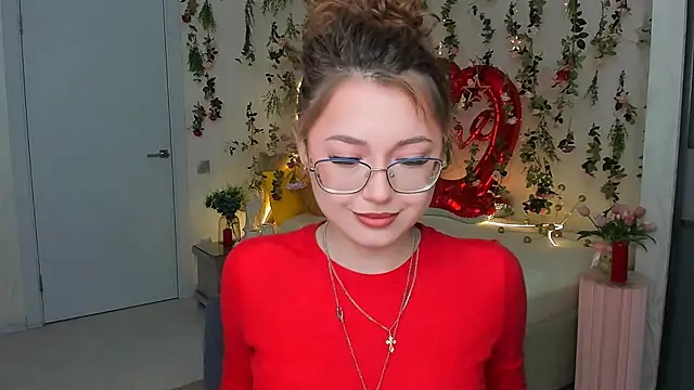 SereneFlame online show from February 2026 04:07:01 PM