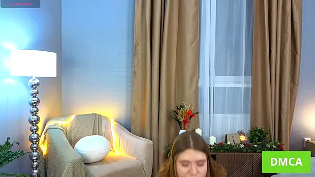 AlisiaSpinnet  online show from January 2026 04:00:02 PM