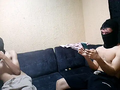 Danielraz online show from March 2026 10:28:02 PM