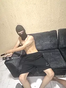 Danielraz online show from March 2026 01:18:01 AM