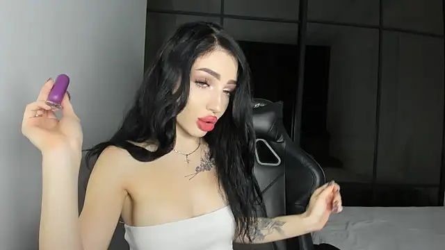 NancyLovee  online show from September 2025 01:28:02 PM
