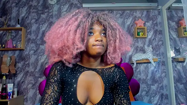 EMMAPARISS online show from February 2026 11:56:02 AM