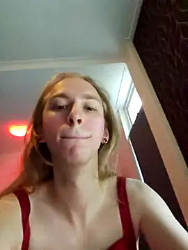 MissPigster online show from September 2025 12:03:01 PM