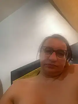 gloria7v05 online show from January 2026 03:04:02 PM