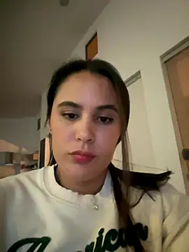 Snapshot of LexyRobert chatting on October 2025 03:32:01 AM LexyRobert online show from October 2025 03:32:01 AM