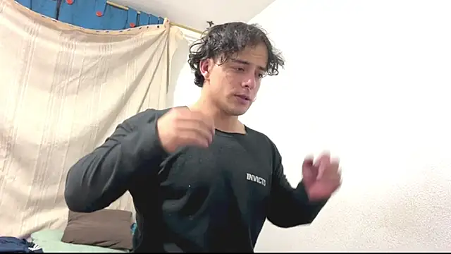 Snapshot of logan_x3 chatting on April 2026 04:17:01 AM logan x3 online show from April 2026 04:17:01 AM