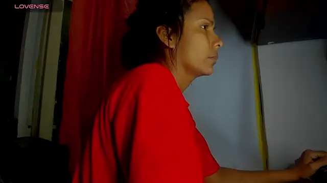 Nenita Hot  online show from December 2025 02:08:02 PM