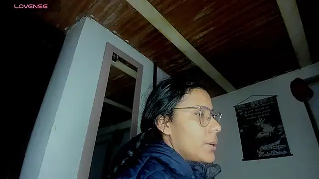 Nenita Hot  online show from October 2025 07:10:02 AM