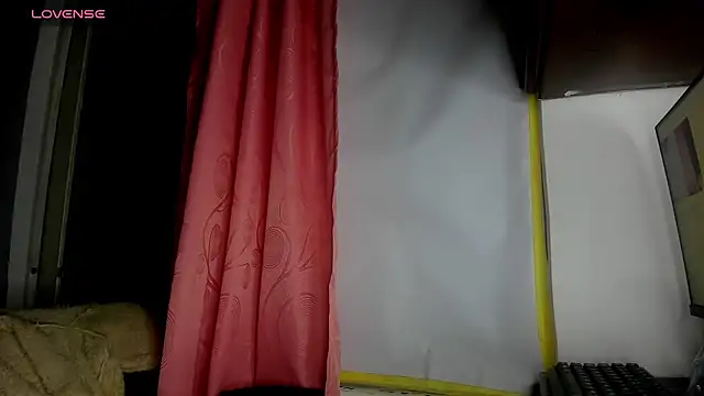 Nenita Hot  online show from October 2025 01:04:02 AM