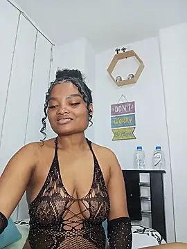 gianna smith online show from June 2026 08:26:02 PM