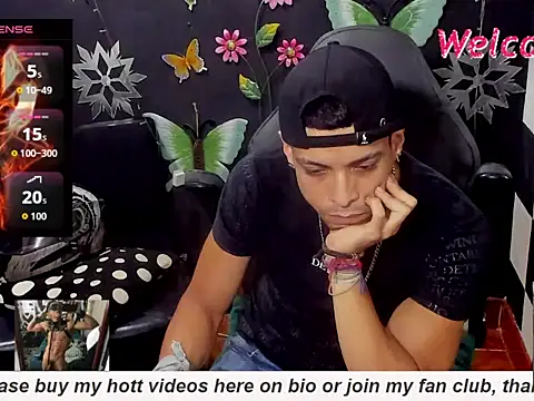 Snapshot of MikeRose94 chatting on October 2025 06:09:02 PM MikeRose94 online show from October 2025 06:09:02 PM