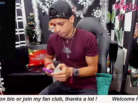 MikeRose94 online show from January 2026 04:10:01 PM