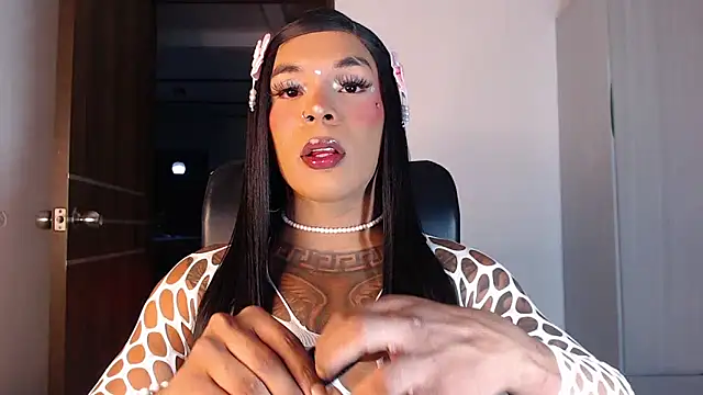 Snapshot of mistressbigcock777 chatting on October 2025 04:27:02 AM mistressbigcock777 online show from October 2025 04:27:02 AM