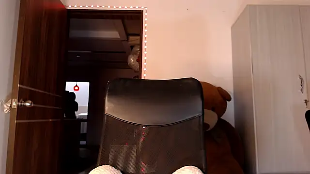 mistressbigcock777 online show from May 2026 12:31:01 PM