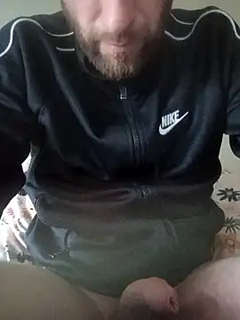 maccdaddy87 online show from May 2026 01:44:02 PM