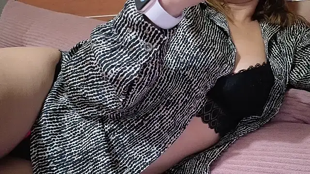 ScarletScarlet15 online show from October 2025 02:17:02 PM