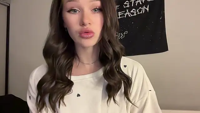 ur molly online show from November 2025 12:08:02 PM