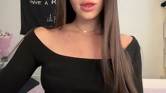 ur molly online show from March 2026 05:03:01 AM