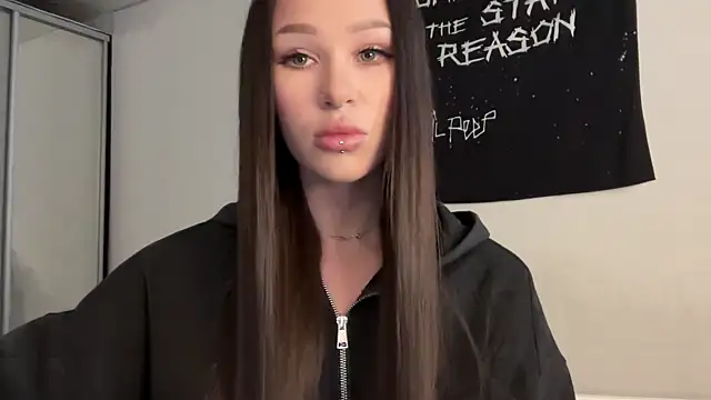 ur molly online show from February 2026 05:07:02 AM