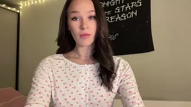 ur molly online show from November 2025 04:38:02 AM