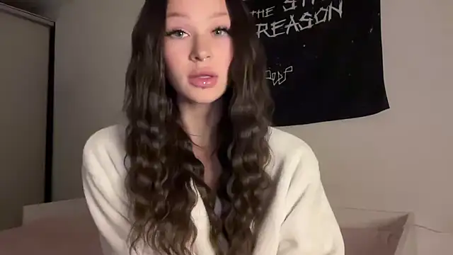 ur molly online show from October 2025 09:07:02 PM