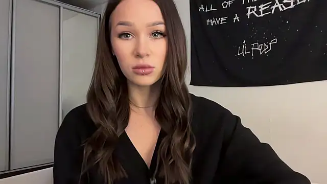 ur molly online show from December 2025 06:08:02 AM