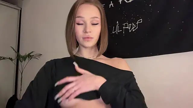 ur molly online show from April 2026 12:20:01 PM