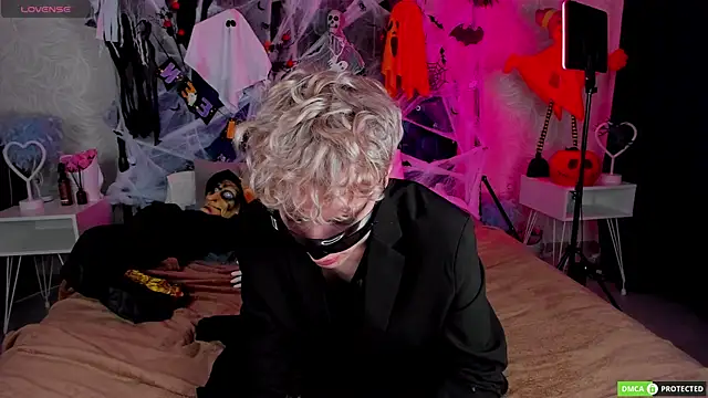 Snapshot of TrevorBenson chatting on October 2025 03:25:02 AM TrevorBenson online show from October 2025 03:25:02 AM