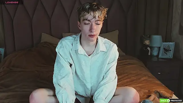 Snapshot of TrevorBenson chatting on December 2025 03:07:01 AM TrevorBenson online show from December 2025 03:07:01 AM