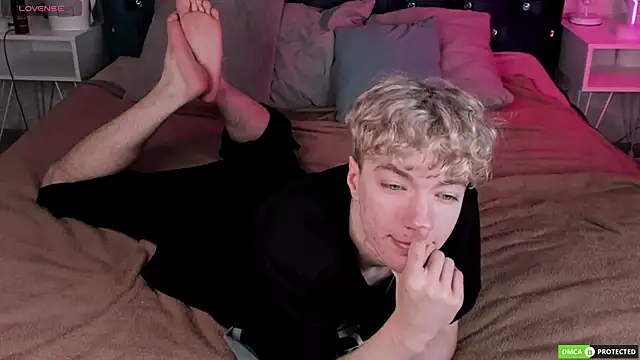 Snapshot of TrevorBenson chatting on November 2025 03:10:01 AM TrevorBenson online show from November 2025 03:10:01 AM