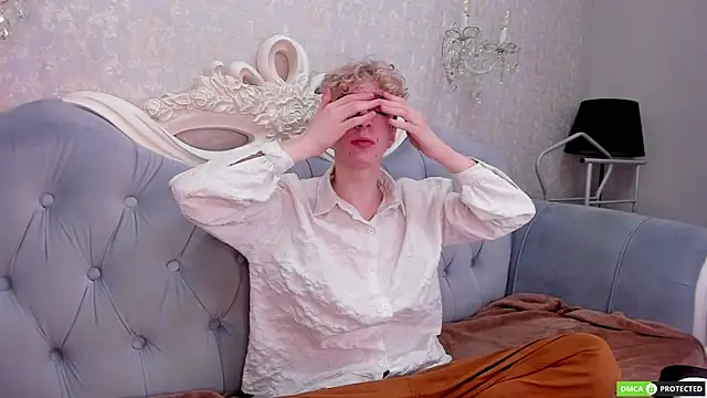 Snapshot of TrevorBenson chatting on December 2025 03:40:02 AM TrevorBenson online show from December 2025 03:40:02 AM