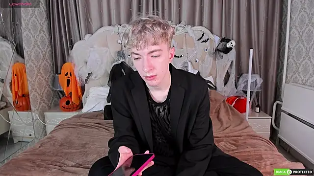 Snapshot of TrevorBenson chatting on October 2025 02:54:01 AM TrevorBenson online show from October 2025 02:54:01 AM