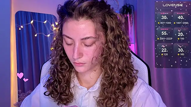 lady curls online show from March 2025 11:48:02 PM