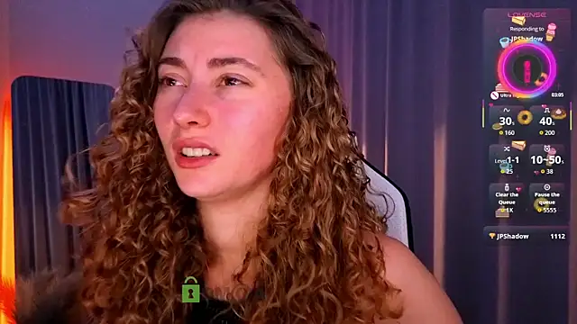 Snapshot of lady_curls chatting on November 2025 11:19:02 PM lady curls online show from November 2025 11:19:02 PM