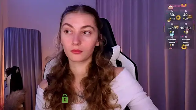 Snapshot of lady_curls chatting on December 2025 11:04:01 PM lady curls online show from December 2025 11:04:01 PM