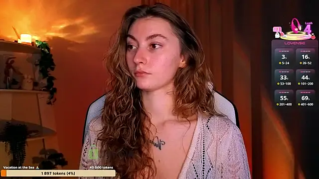 lady curls online show from April 2026 08:33:01 PM