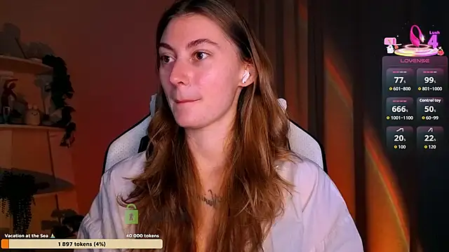 lady curls online show from April 2026 09:08:02 PM