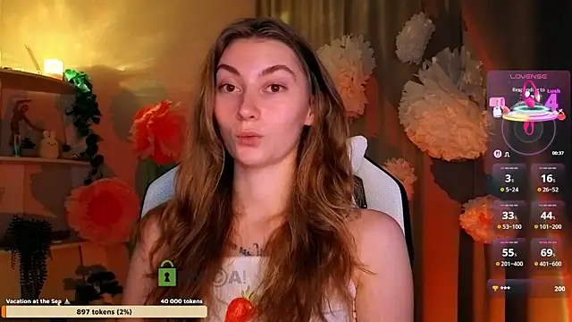 lady curls online show from April 2026 10:05:02 PM