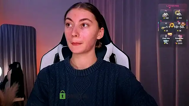 Snapshot of lady_curls chatting on November 2025 09:47:02 PM lady curls online show from November 2025 09:47:02 PM